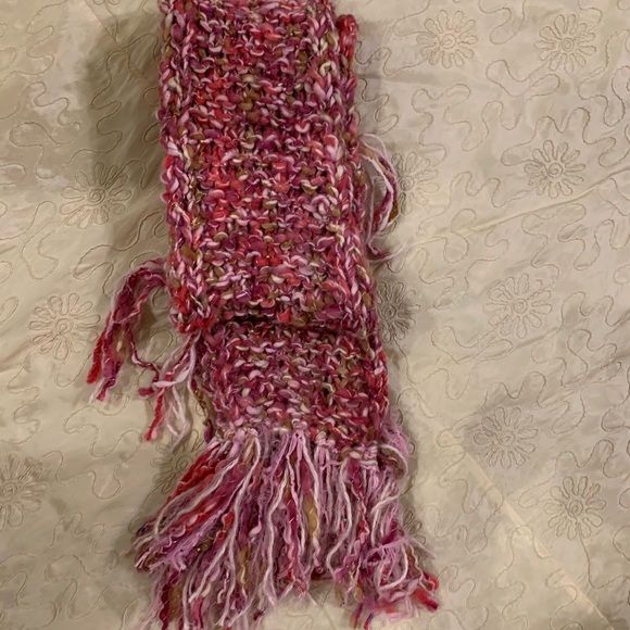 Custom beautiful scarf shades of pink - Picture 5 of 7